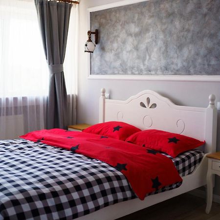 Pasiro Aparthotel Alba Iulia Exterior photo